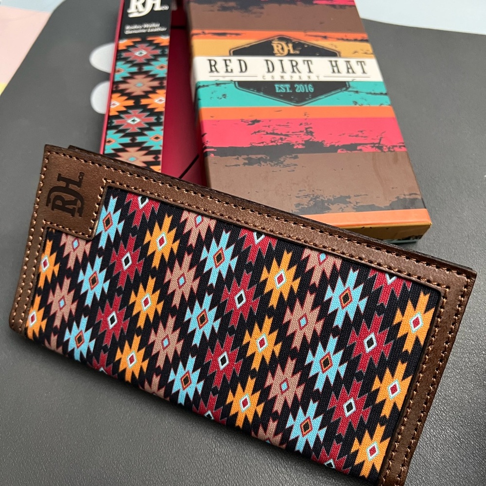 Red Dirt Hat Rodeo Wallet